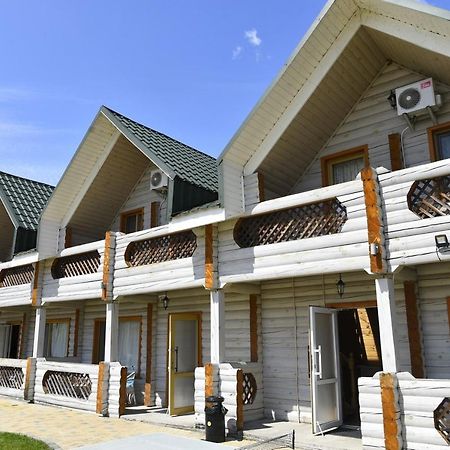 Nester House Svityaz' Esterno foto